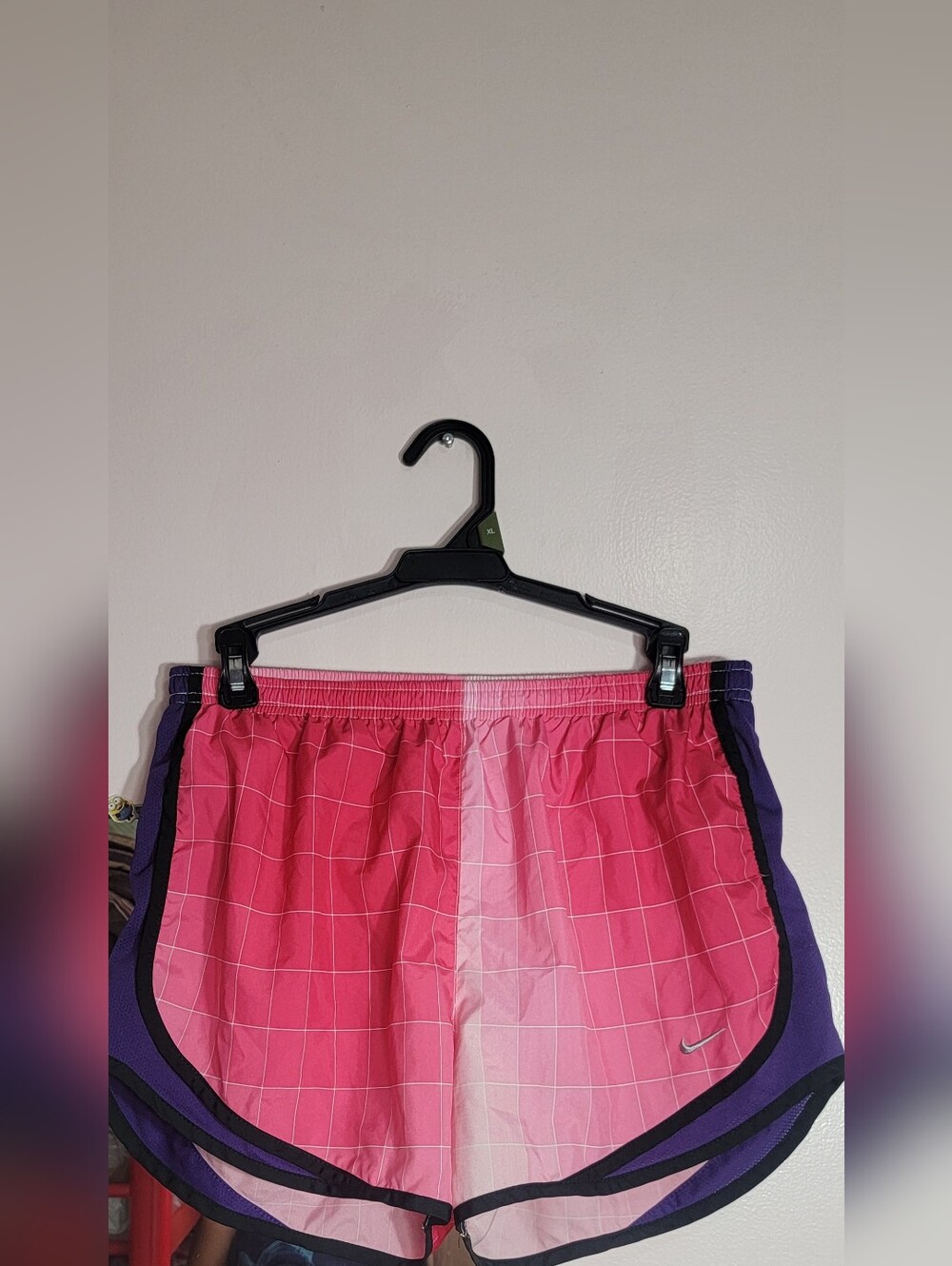 Nike Pink Gradient Grid Running Shorts Size Medium